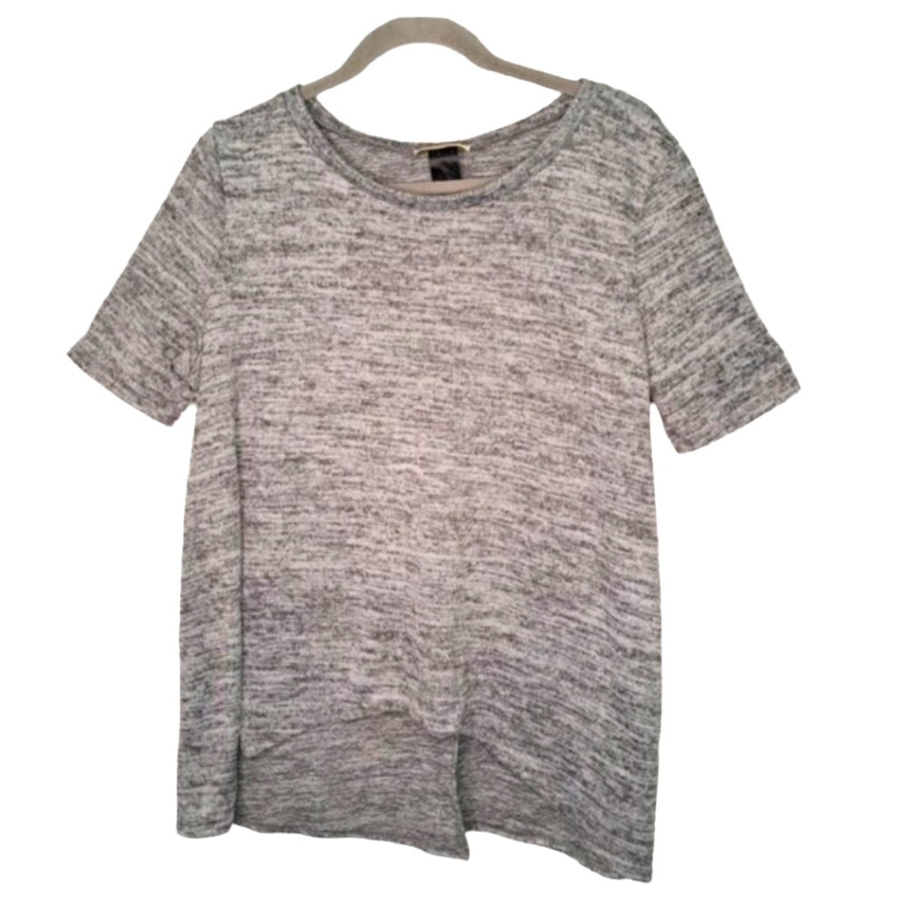 Enough About Me Gray High-Low Split Back Top Size Large